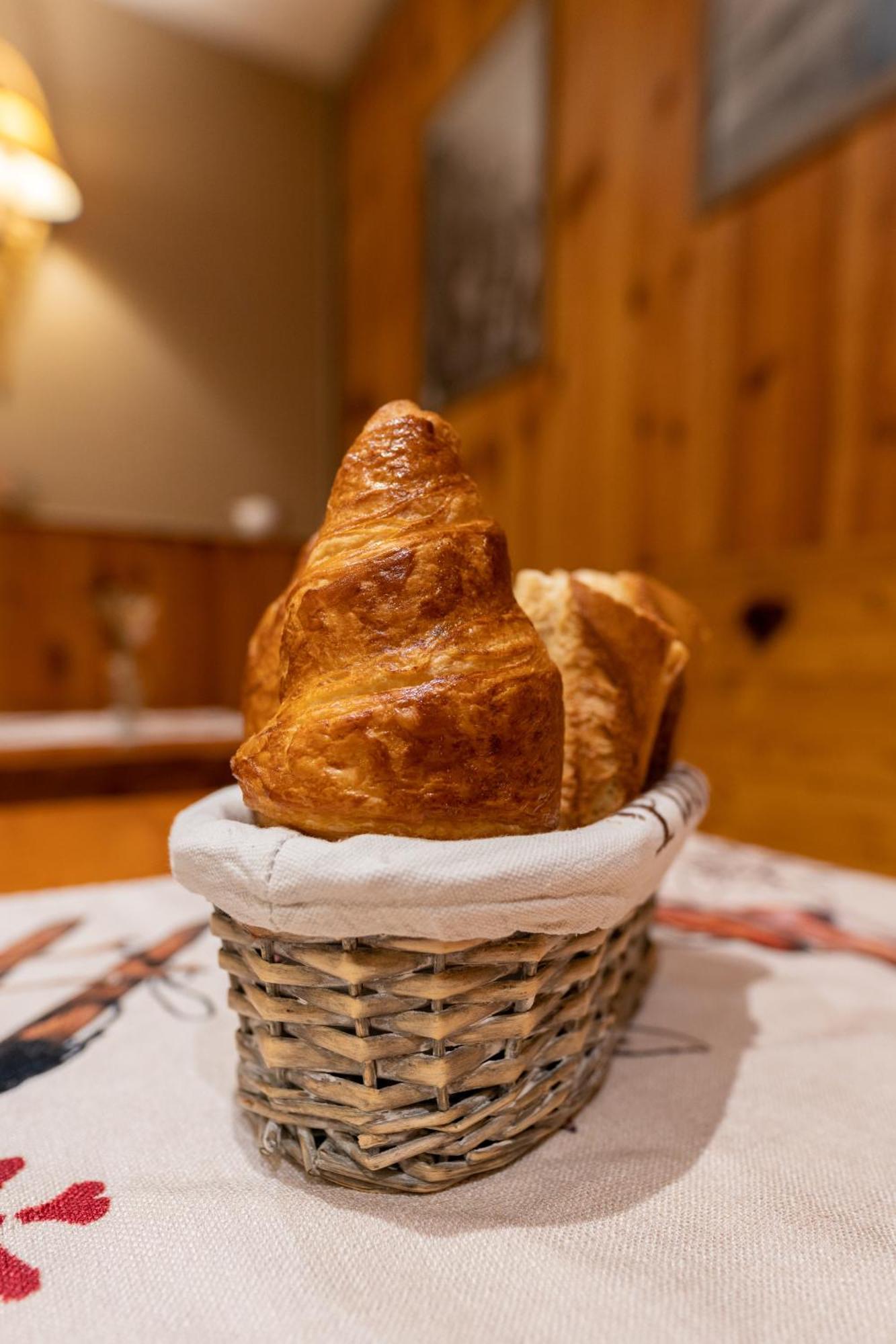 Hotel Quin Te Va Cauterets Εξωτερικό φωτογραφία