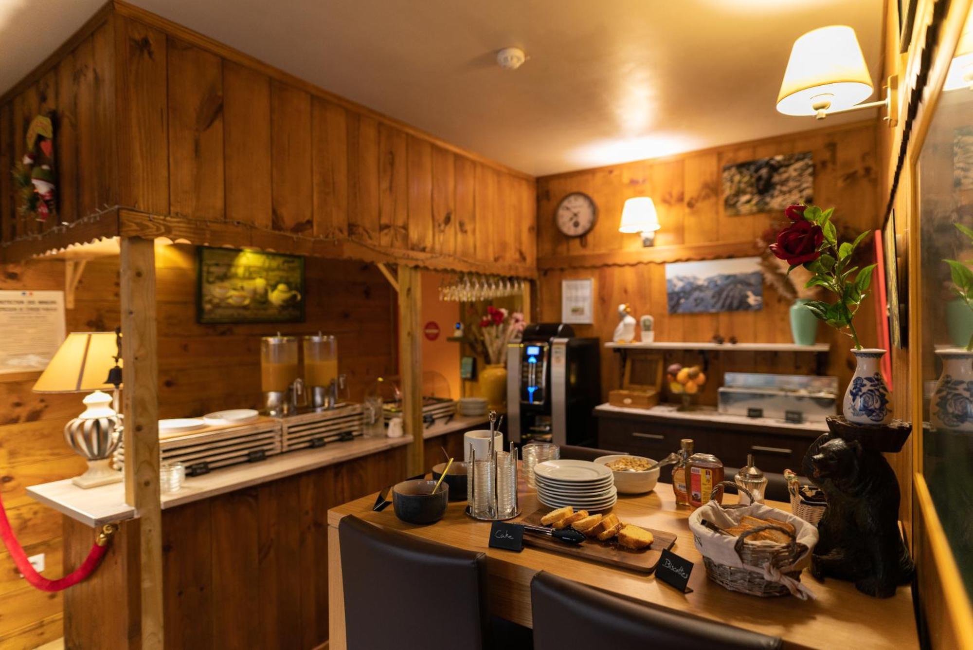 Hotel Quin Te Va Cauterets Εξωτερικό φωτογραφία